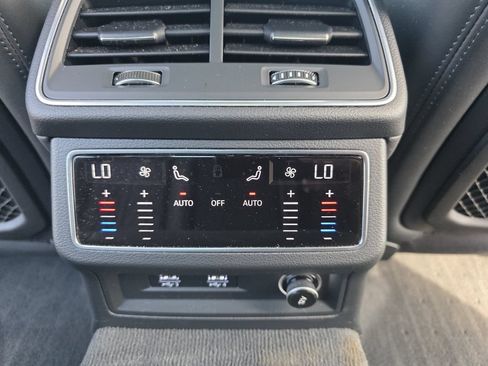 Used 2020 Audi S6 Premium Plus w/ S Sport Package AWD/4WD image 16