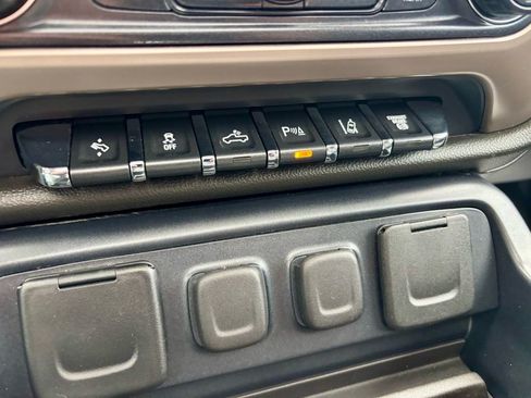 Used 2016 GMC Sierra 3500 Denali w/ Duramax Plus Package image 23