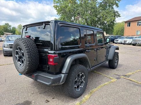 Used 2023 Jeep Wrangler Unlimited Rubicon 4xe w/ Cold Weather Group AWD/4WD image 5