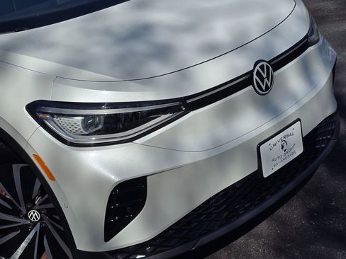 Used 2024 Volkswagen ID.4 S image 62