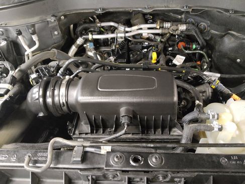 Used 2021 Ford Explorer XLT RWD image 30