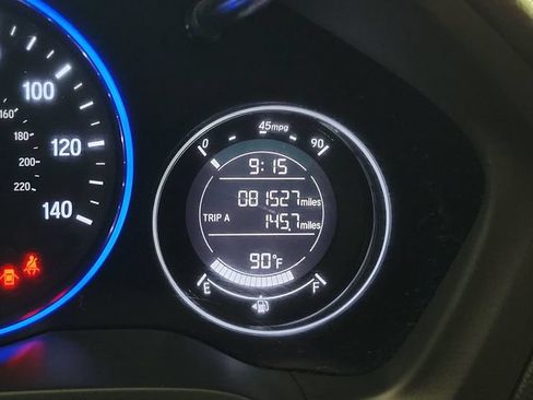 Used 2017 Honda HR-V LX image 2