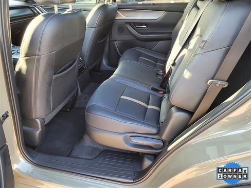 Used 2025 MAZDA CX-70 3.3 Turbo S w/ Premium Package image 13