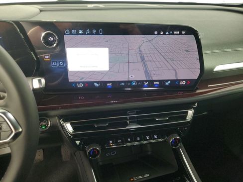 New 2026 Chevrolet Traverse Z71 AWD/4WD image 16