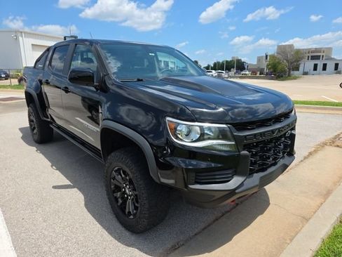 Used 2021 Chevrolet Colorado ZR2 w/ ZR2 Midnight Special Edition AWD/4WD image 7