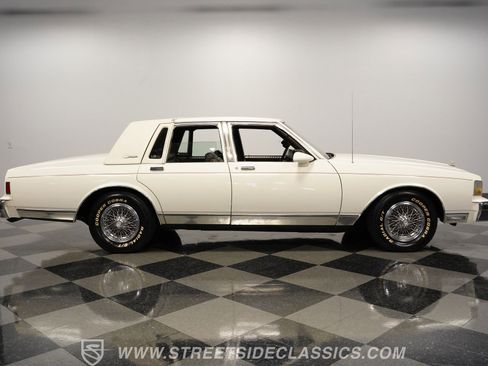Used 1989 Chevrolet Caprice Classic Brougham image 14