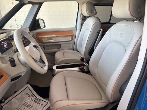 New 2025 Volkswagen ID. Buzz 1st Edition image 11