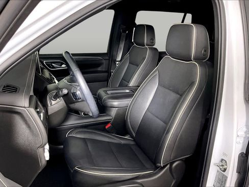 Used 2022 GMC Yukon SLT RWD image 8