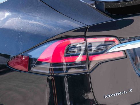 Used 2018 Tesla Model X P100D AWD/4WD image 7