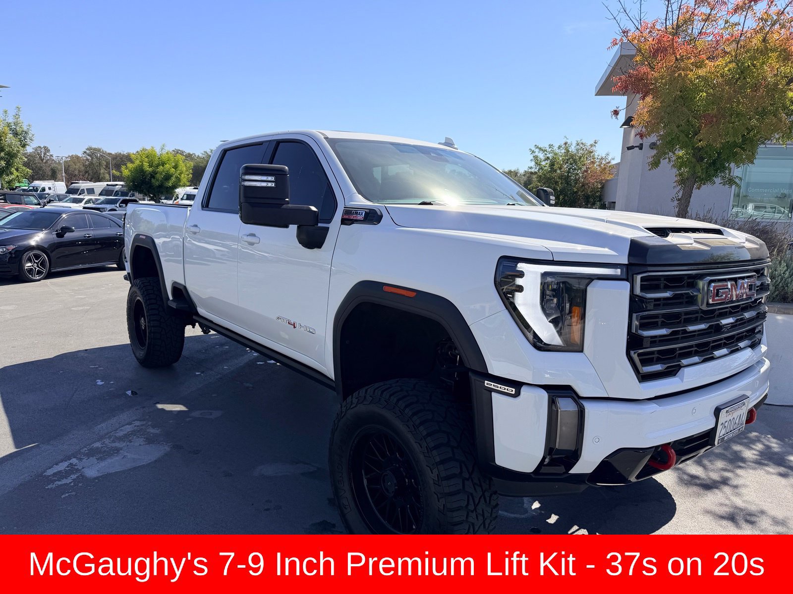Used 2024 GMC Sierra 2500 AT4 w/ AT4 Preferred Package AWD/4WD image 2
