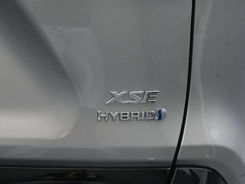 Used 2021 Toyota RAV4 XSE AWD/4WD image 38