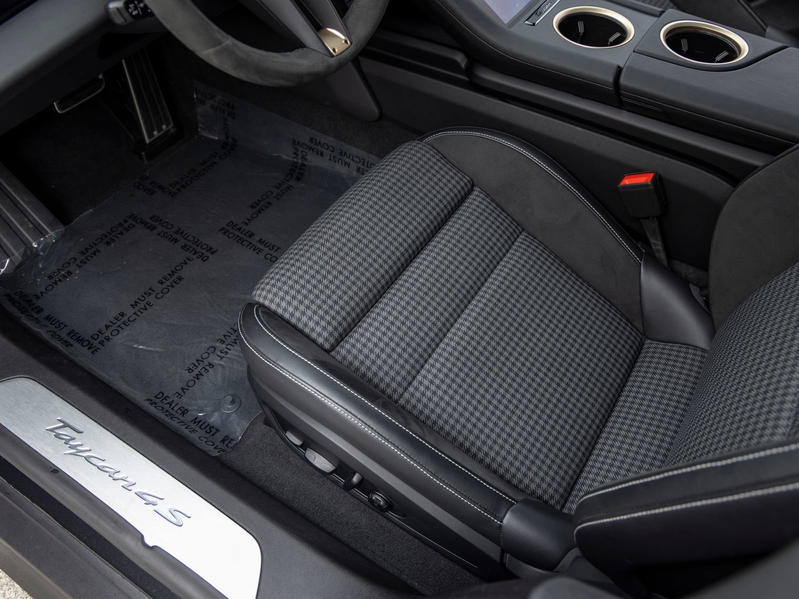 Certified 2025 Porsche Taycan 4S AWD/4WD image 25