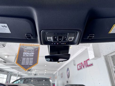 Used 2023 Chevrolet Silverado 1500 ZR2 w/ Technology Package image 26