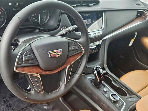 New 2025 Cadillac XT5 Premium Luxury w/ Technology Package image 15