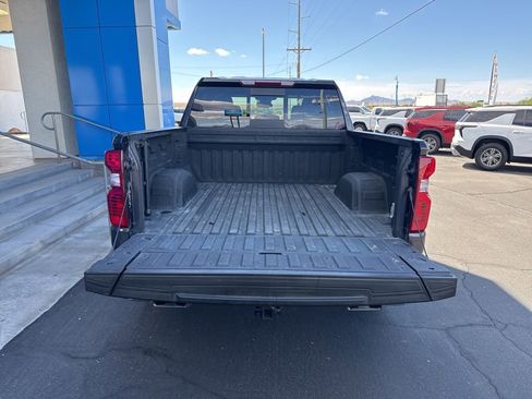 Used 2024 Chevrolet Silverado 1500 LT w/ Z71 Off-Road Package AWD/4WD image 7