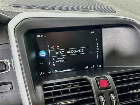 Used 2015 Volvo XC60 T6 Platinum FWD image 14