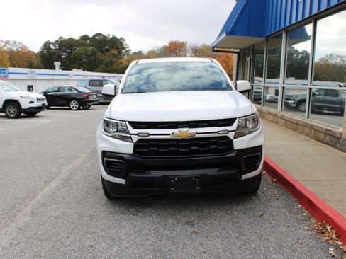 Used 2022 Chevrolet Colorado LT w/ Fleet Safety Package RWD image 2