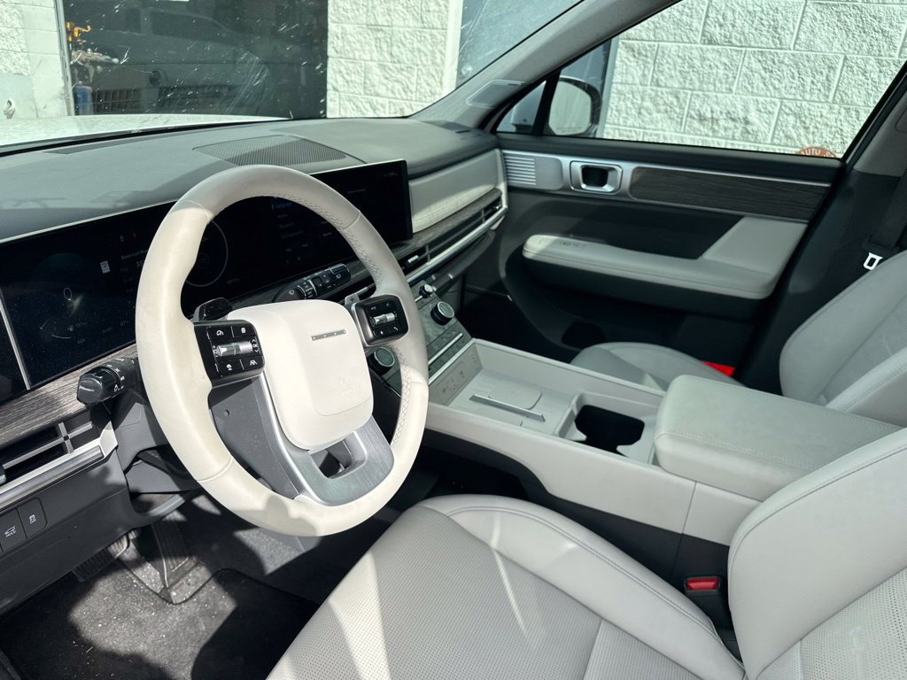 Used 2026 Hyundai Santa Fe Limited AWD/4WD image 12