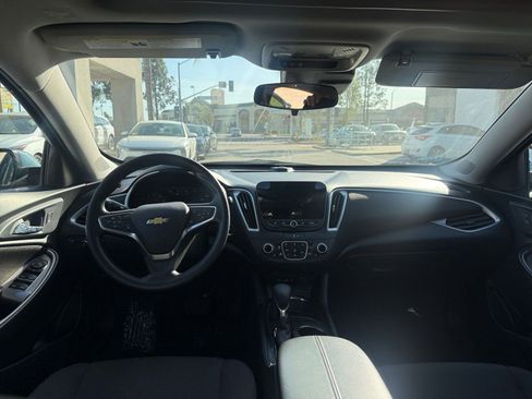 Used 2024 Chevrolet Malibu LT image 30