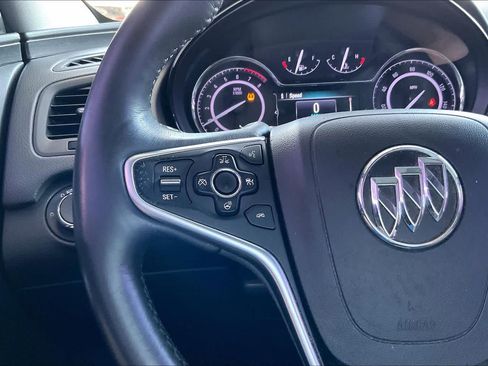 Used 2017 Buick Regal Premium w/ Driver Confidence Package #2 FWD image 22