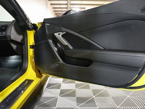 Used 2017 Chevrolet Corvette Z06 RWD image 22