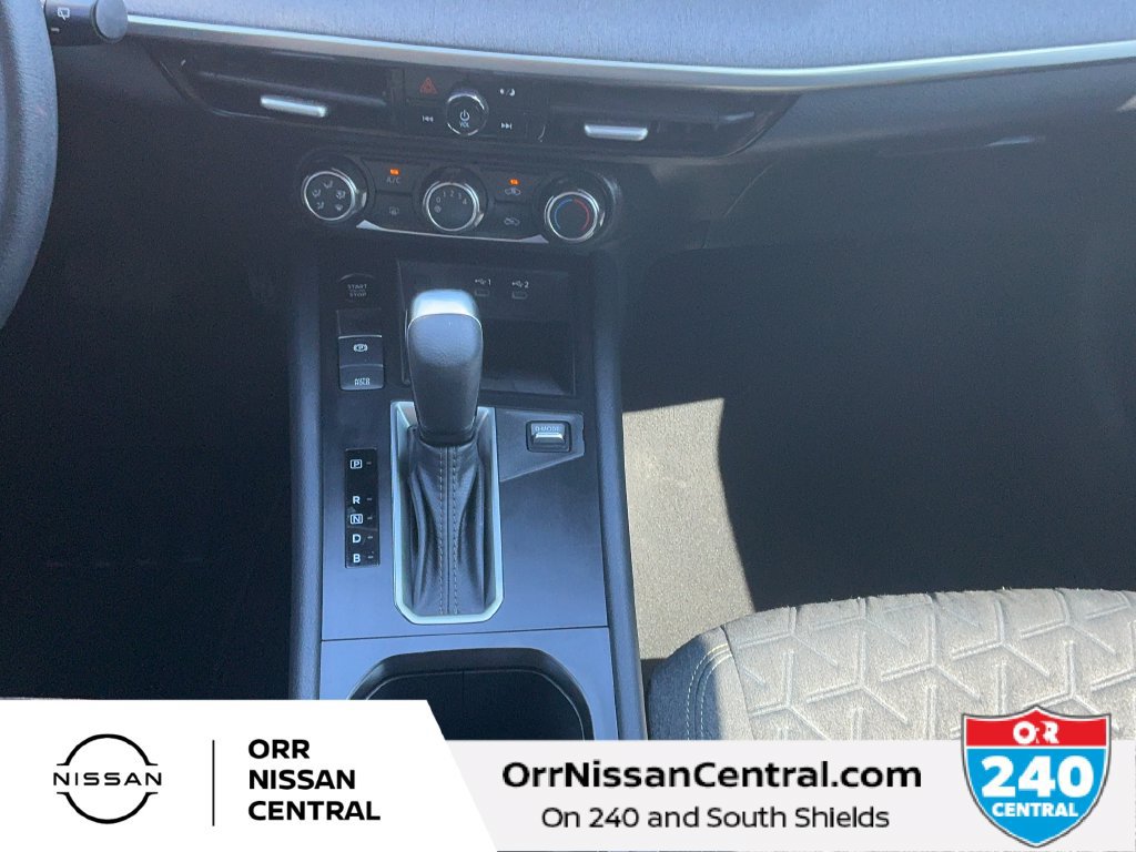 Used 2025 Nissan Kicks SV FWD image 23