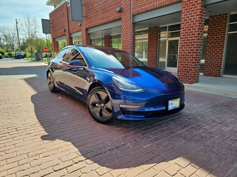 Used 2020 Tesla Model 3 RWD image 2
