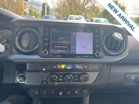 Used 2020 Toyota Tacoma TRD Off-Road w/ Technology Package RWD image 24