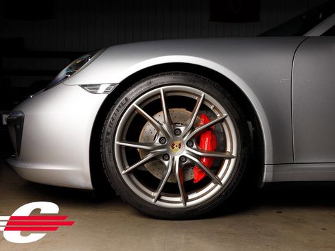 Used 2017 Porsche 911 Carrera 4S image 14