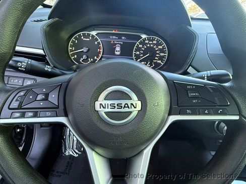 Used 2022 Nissan Altima 2.5 SV image 24