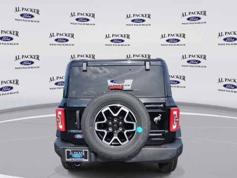 New 2026 Ford Bronco Outer Banks AWD/4WD image 4