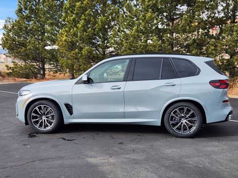 New 2026 BMW X5 xDrive50e AWD/4WD image 2