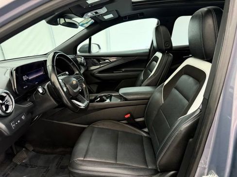 Used 2024 Chevrolet Blazer EV LT AWD/4WD image 12