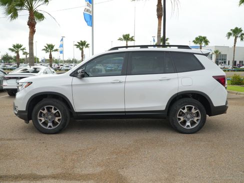 Used 2023 Honda Passport TrailSport image 8