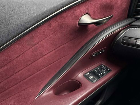 Used 2019 Lexus LC 500 image 26