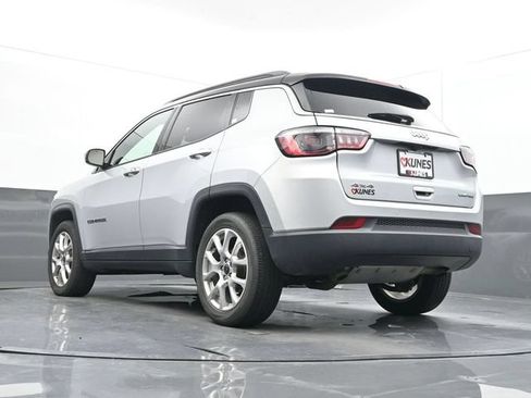 Used 2025 Jeep Compass Limited AWD/4WD image 51
