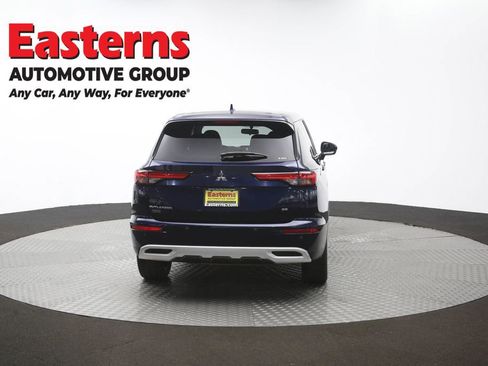 Used 2022 Mitsubishi Outlander SE AWD/4WD image 27