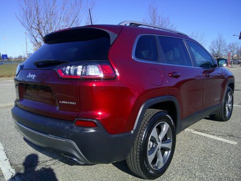 Used 2020 Jeep Cherokee Limited image 21