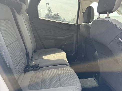 Used 2022 Ford Escape SE image 23
