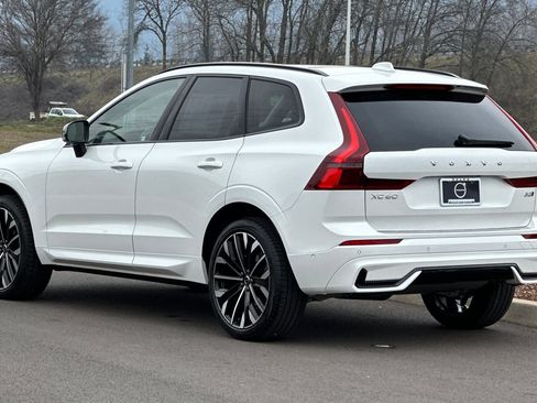 New 2026 Volvo XC60 B5 Ultra w/ Climate Package image 5