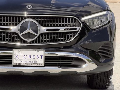 Used 2024 Mercedes-Benz GLC 300 4MATIC image 10