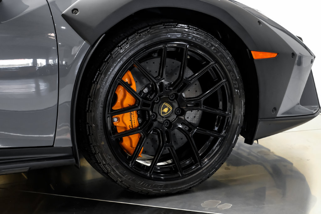 Used 2024 Lamborghini Huracan Sterrato AWD/4WD image 41
