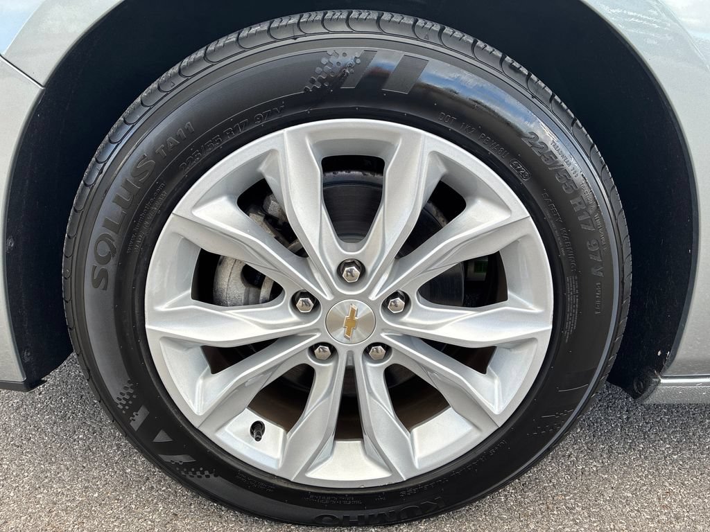 Used 2025 Chevrolet Malibu LT FWD image 40