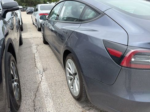 Used 2023 Tesla Model 3 Standard Range RWD image 4