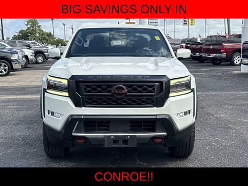 Used 2022 Nissan Frontier Pro-X RWD image 2