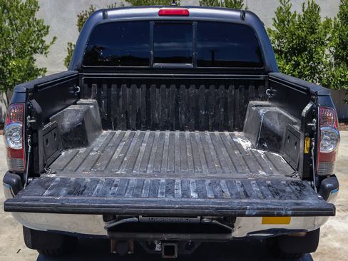 Used 2015 Toyota Tacoma PreRunner w/ SR5 Package RWD image 25
