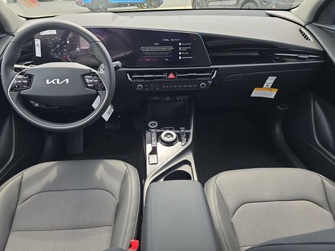 New 2026 Kia Niro Wind FWD image 13