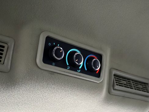 Used 2017 Chevrolet Express 2500 LS RWD image 43
