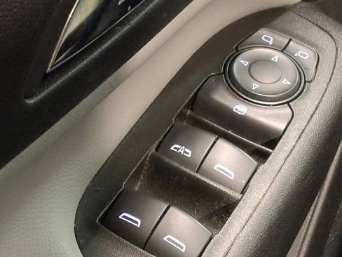 Used 2024 Chevrolet Equinox LS w/ LS Convenience Package FWD image 27