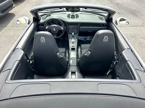 Used 2014 Porsche 911 Carrera RWD image 17